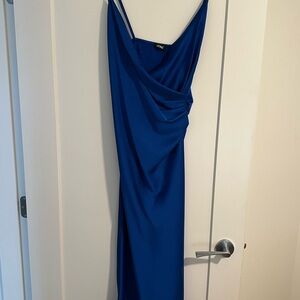 Elegant Blue Maxi Dress